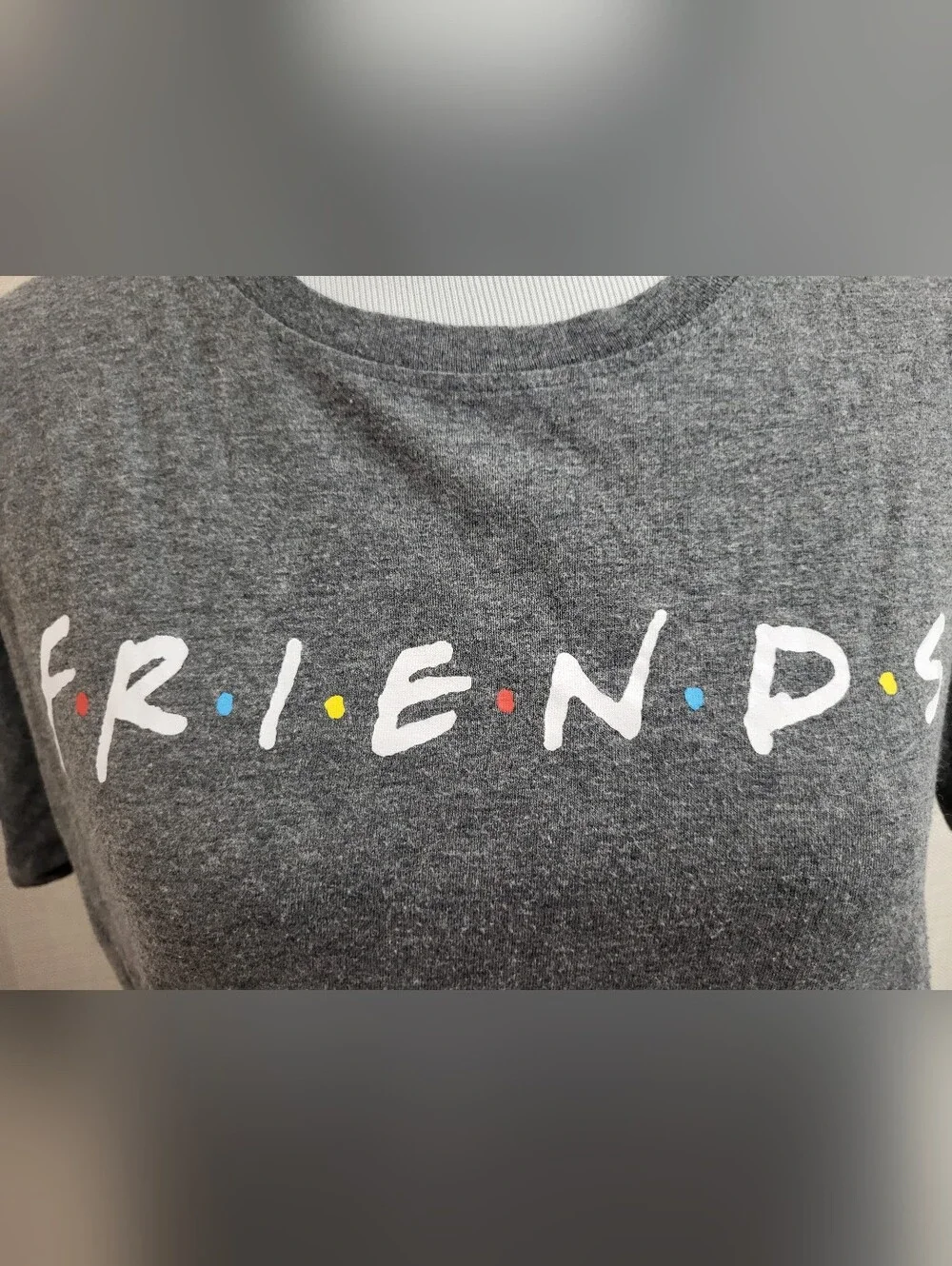Friends TV Series Women's Graphic Logo Gray T-Shirt Size Large Casual Retro - Picture 5 of 8